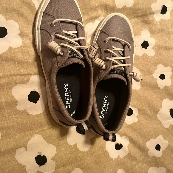 Sperry shoes - Picture 3 of 3